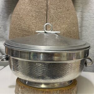 Vintage 1950’s-1960’s MCM Italian Hammered Aluminum Ice Bucket with Lid